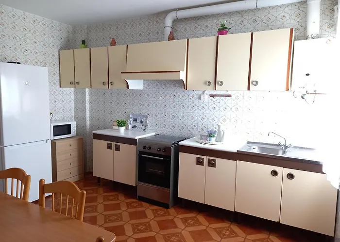 Piso Amplio A 100 M De La Playa